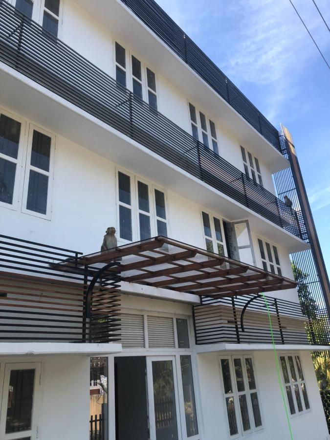 Raveendra Inn Калпетта Екстер'єр фото